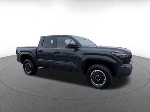 Used 2025 Toyota Tacoma TRD Off-Road image 2