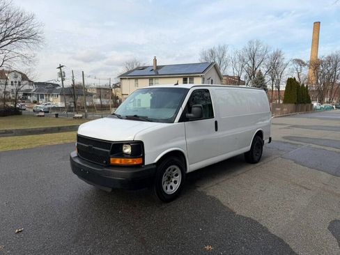 Used 2014 Chevrolet Express 1500 image 14