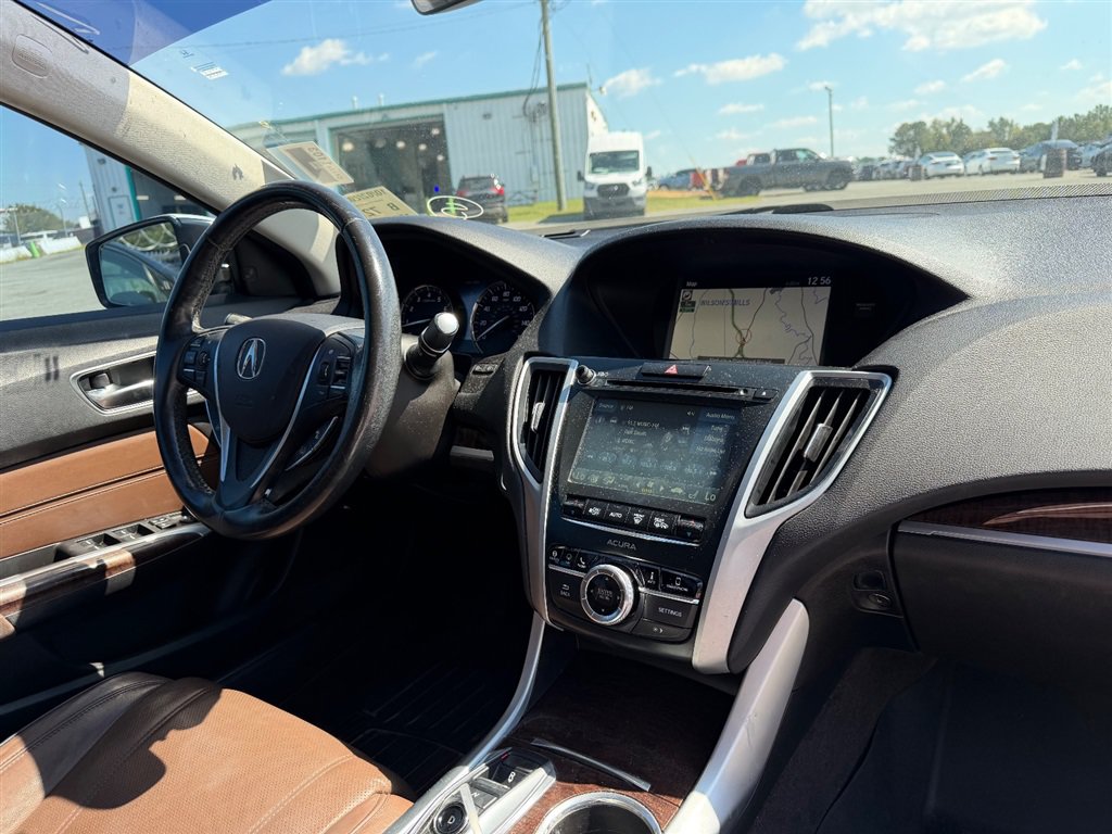 Used 2018 Acura TLX w/ Advance Package FWD image 4