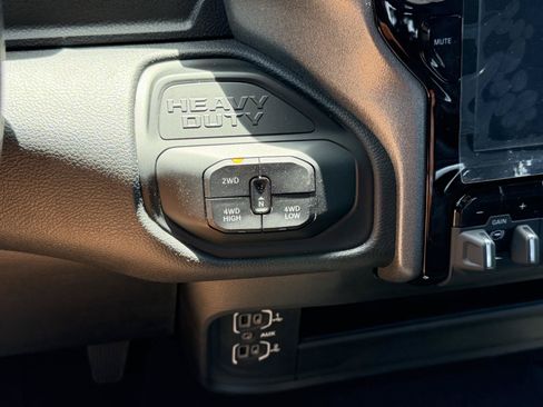 Used 2025 RAM 2500 Tradesman AWD/4WD image 24