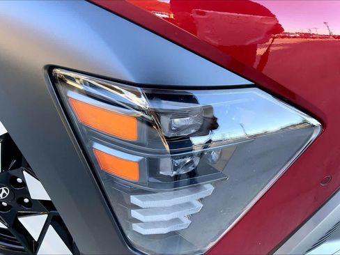Used 2025 Hyundai Kona Limited FWD image 27
