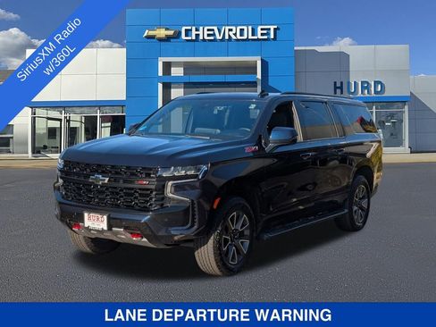 Used 2023 Chevrolet Suburban Z71 w/ Luxury Package image 9