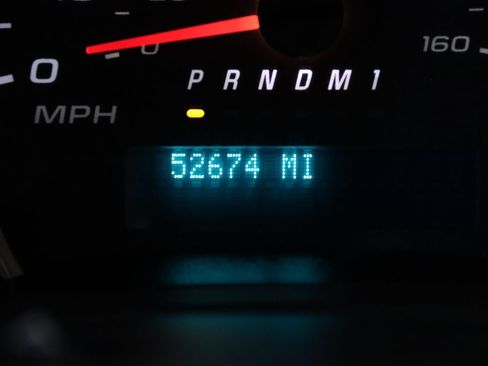 Used 2023 GMC Savana 3500 Extended w/ Driver Convenience Package RWD image 13