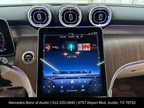 Used 2025 Mercedes-Benz GLC 300 image 16