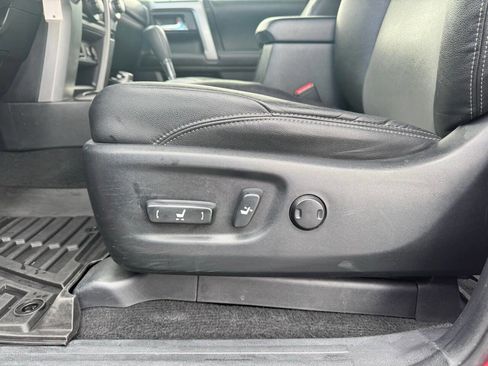 Used 2014 Toyota 4Runner SR5 Premium image 14