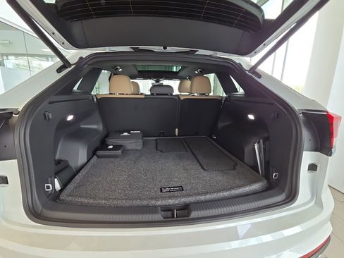 New 2026 Volkswagen Atlas Cross Sport SE AWD/4WD image 13