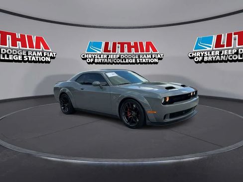 Used 2023 Dodge Challenger SRT Hellcat RWD image 2
