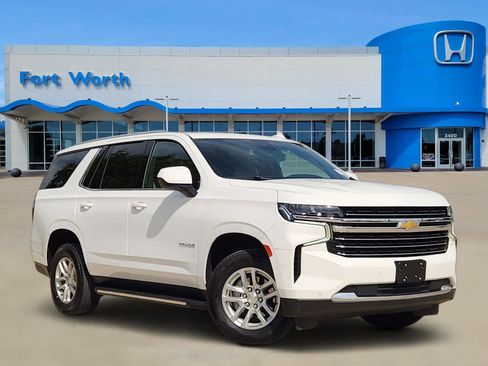 Used 2024 Chevrolet Tahoe LT RWD image 1