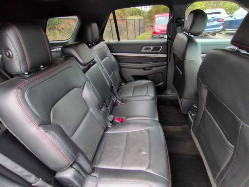 Used 2016 Ford Explorer Sport image 21