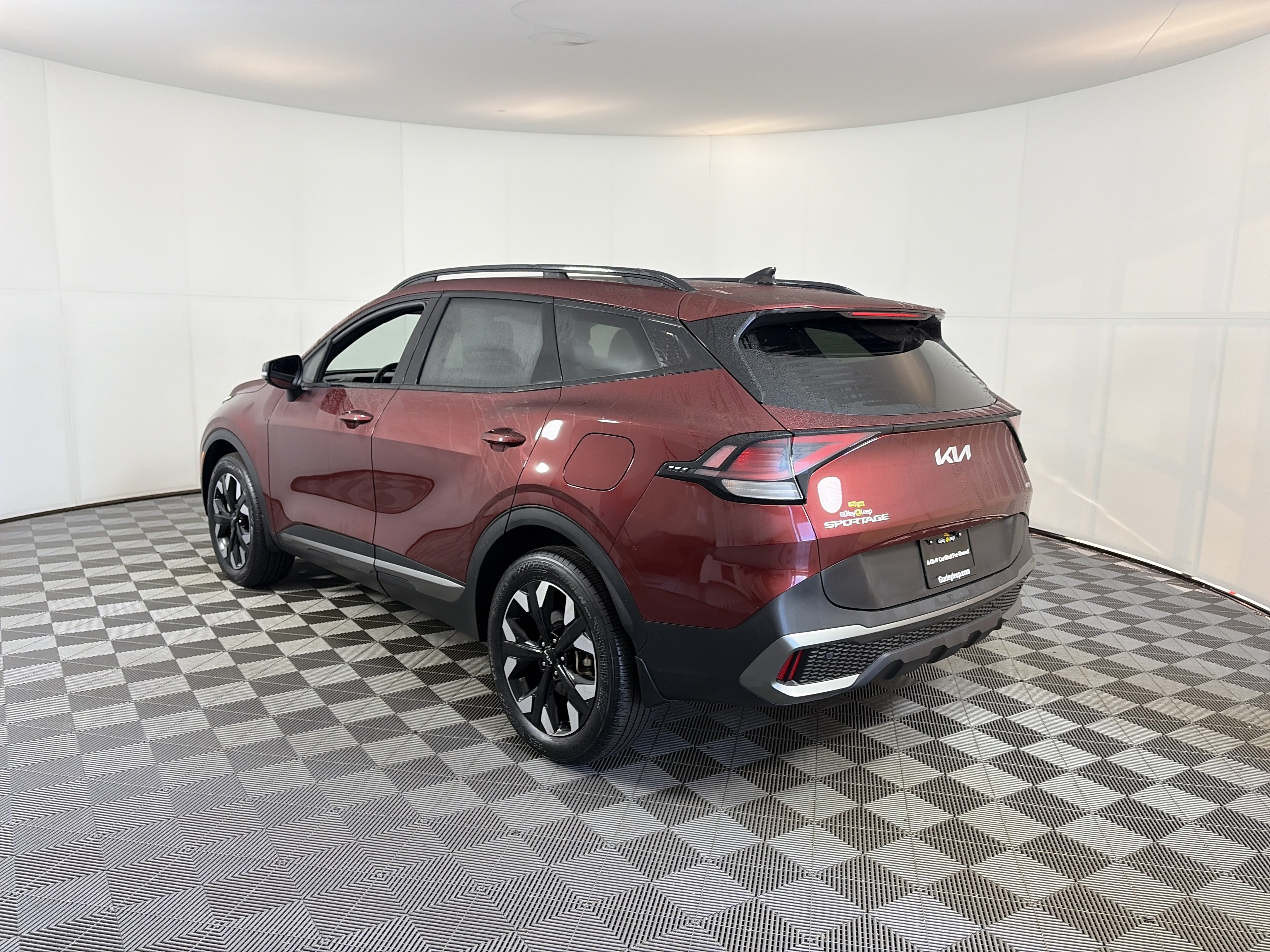 Certified 2024 Kia Sportage X-Line w/ X-Line Premium Package AWD/4WD image 8