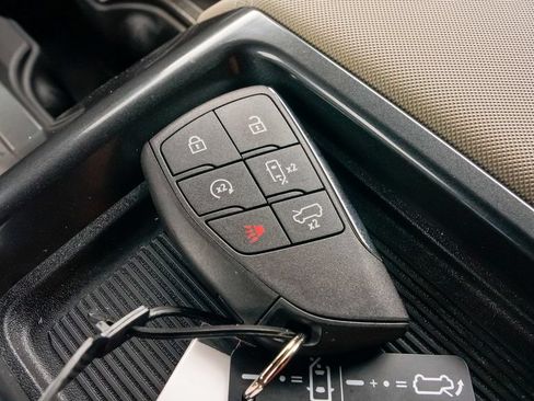 Used 2026 GMC Hummer EV SUV AWD/4WD image 30