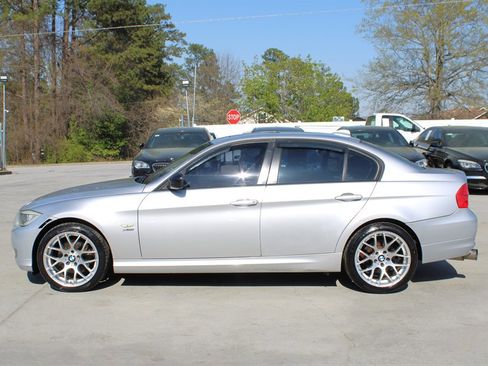 Used 2009 BMW 328i xDrive Sedan image 4