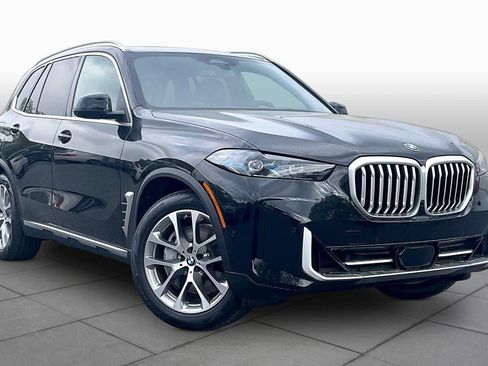 New 2026 BMW X5 xDrive50e w/ Premium Package AWD/4WD image 2