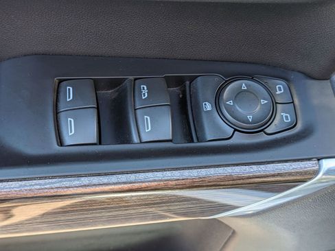 Used 2020 Chevrolet Silverado 1500 RST AWD/4WD image 14