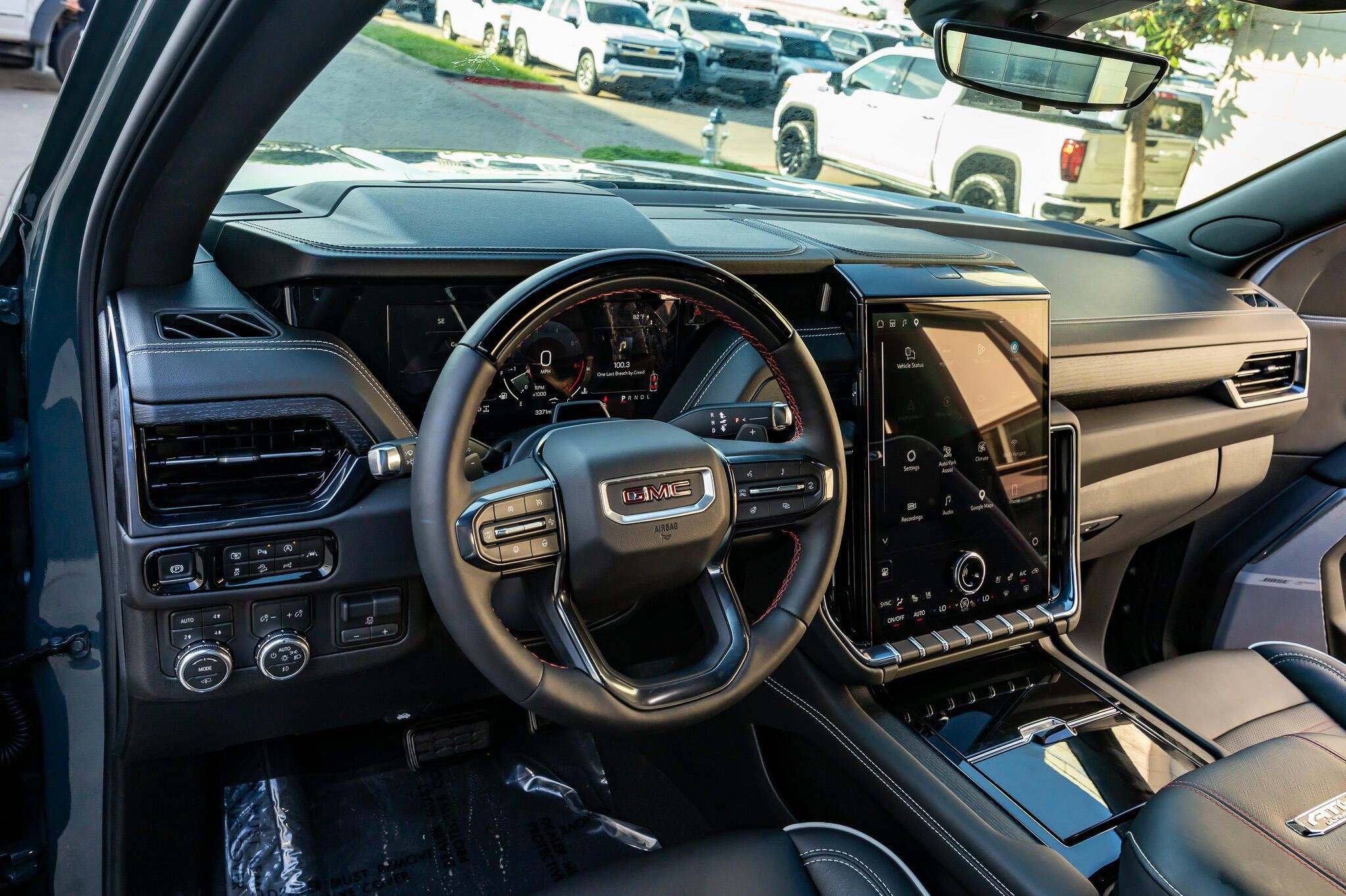 Used 2026 GMC Yukon AT4 Ultimate AWD/4WD image 17