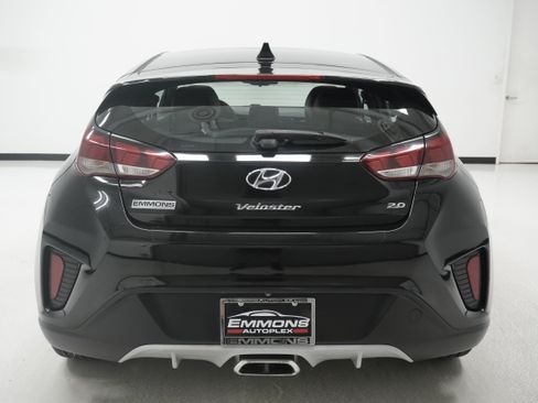 Used 2020 Hyundai Veloster 2.0 Premium FWD image 5