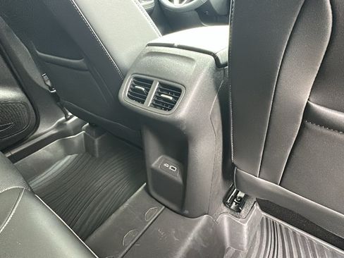 Used 2023 Buick Envision Essence AWD/4WD image 25