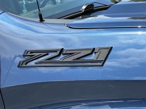 Used 2023 Chevrolet Silverado 1500 LTZ w/ LTZ Premium Package AWD/4WD image 7