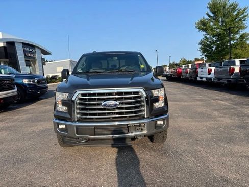 Used 2017 Ford F150 XLT w/ Equipment Group 302A Luxury AWD/4WD image 3