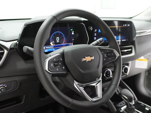 New 2026 Chevrolet TrailBlazer LT w/ Convenience Package FWD image 19
