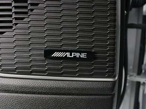 Used 2022 Jeep Grand Cherokee Limited 4xe image 17