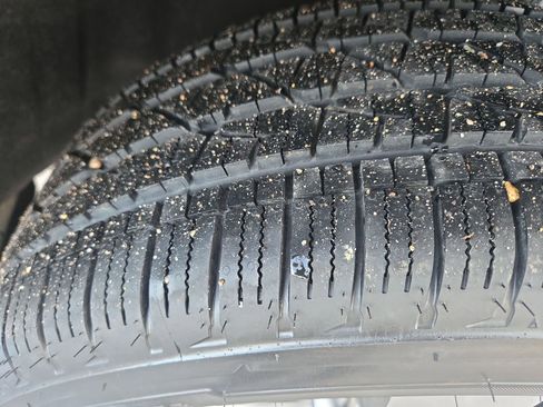 Used 2016 Jeep Grand Cherokee Overland image 30