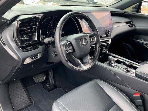 Used 2025 Lexus RX 350 Premium w/ Accessory Package (Z1) image 15