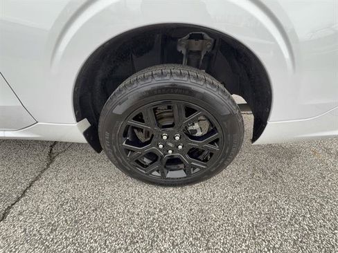 Certified 2025 Ford Maverick Lobo image 29