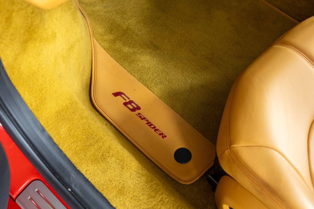 Used 2022 Ferrari F8 Tributo RWD image 39