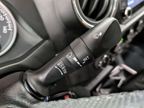 Used 2020 Toyota Tacoma TRD Sport AWD/4WD image 20