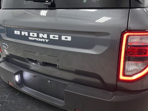 Used 2023 Ford Bronco Sport Outer Banks w/ Tech Package AWD/4WD image 38
