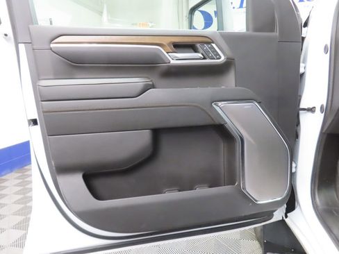 Used 2024 Chevrolet Silverado 3500 High Country w/ High Country Premium Package AWD/4WD image 59