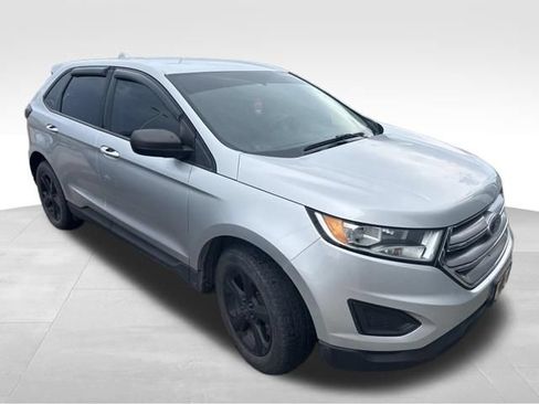 Used 2018 Ford Edge SE AWD/4WD image 4