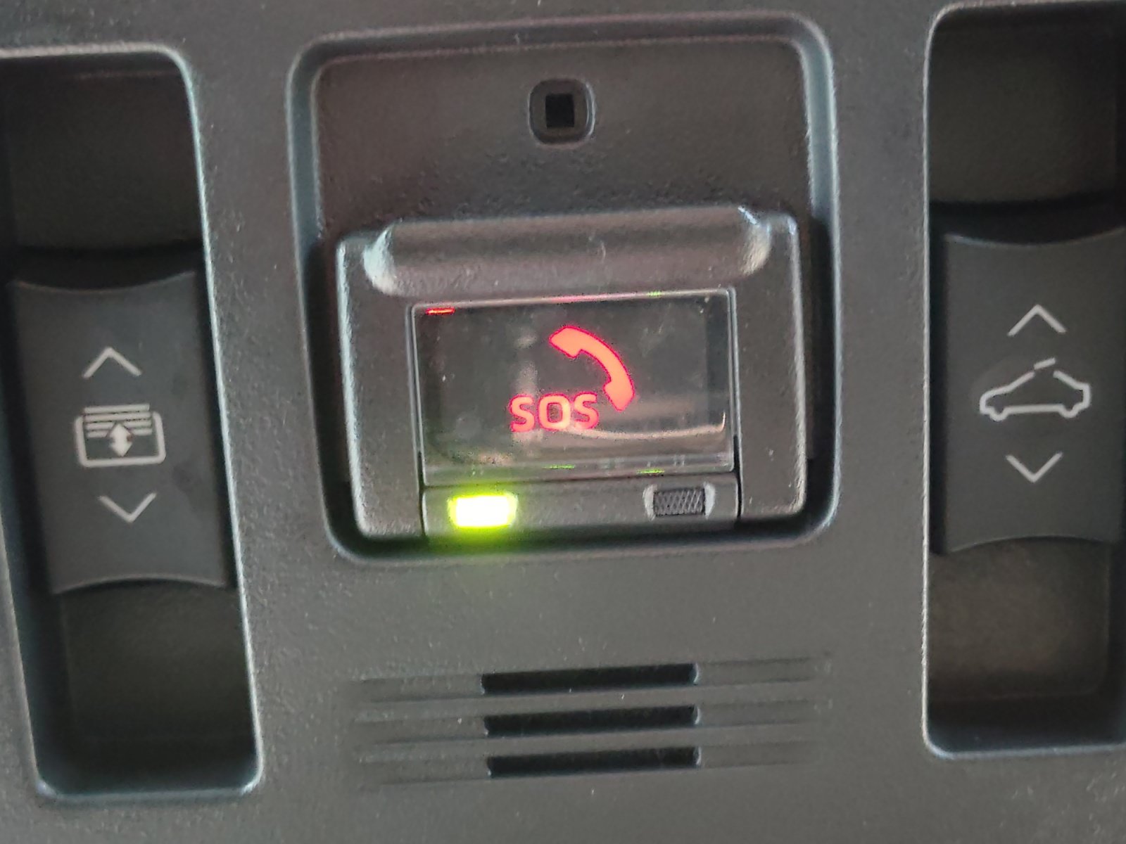 Used 2023 Toyota Camry XLE w/ Navigation Package FWD image 36