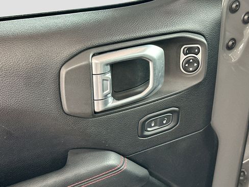 Used 2019 Jeep Wrangler Unlimited Rubicon AWD/4WD image 18
