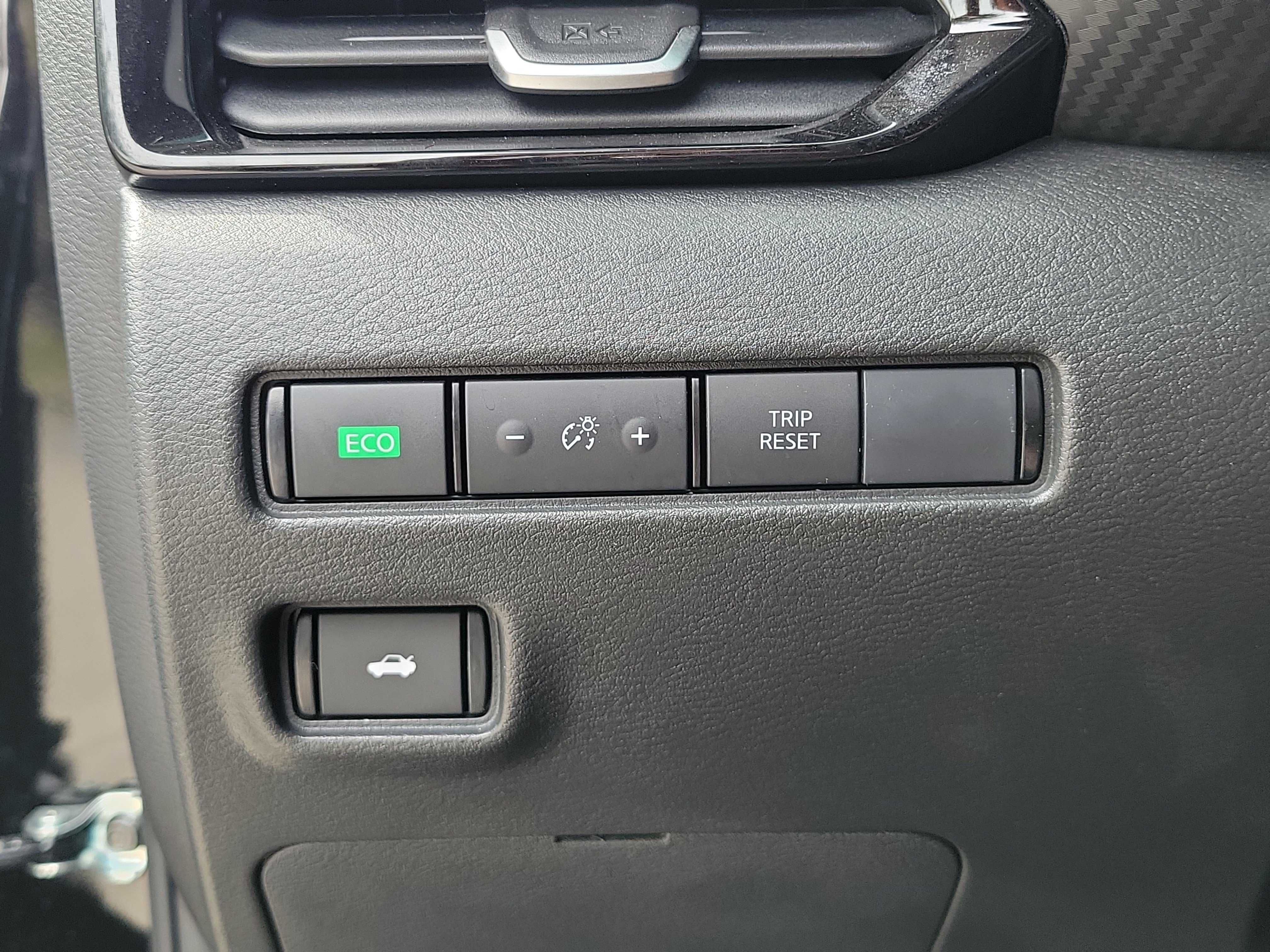 Certified 2025 Nissan Sentra SV w/ All-Weather Package FWD image 29
