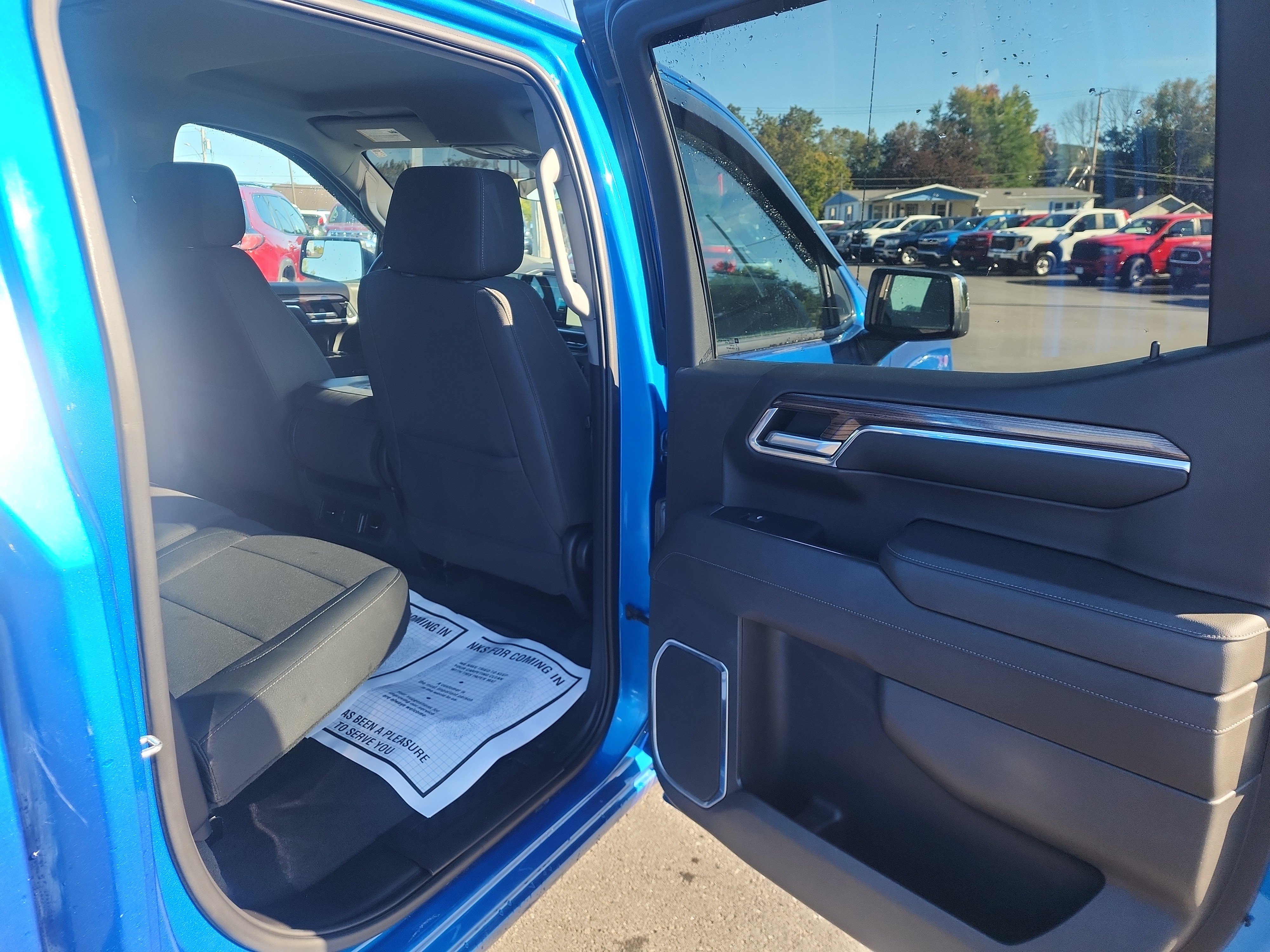Certified 2022 Chevrolet Silverado 1500 LT AWD/4WD image 30