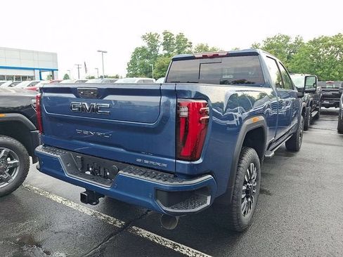 New 2026 GMC Sierra 2500 Denali Ultimate AWD/4WD image 3