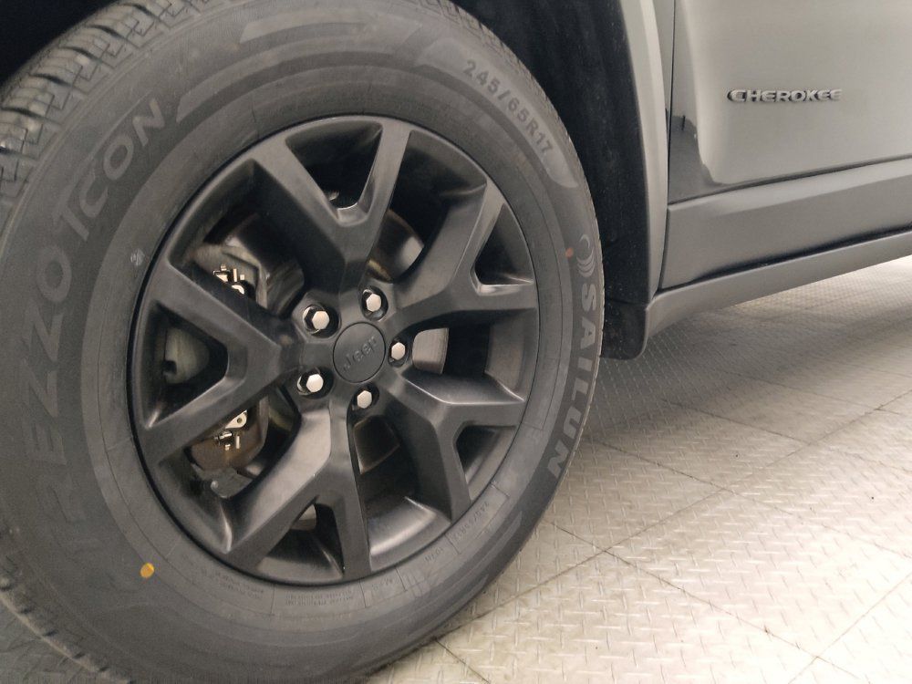 Used 2018 Jeep Cherokee Trailhawk w/ Quick Order Package 27L AWD/4WD image 31