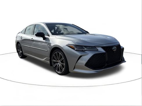 Used 2019 Toyota Avalon Touring w/ Advanced Safety Package FWD image 1