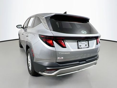 Used 2025 Hyundai Tucson SE FWD image 8