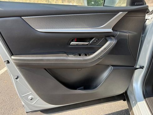Used 2024 MAZDA CX-90 Plug-In Hybrid w/ Premium Pkg image 30