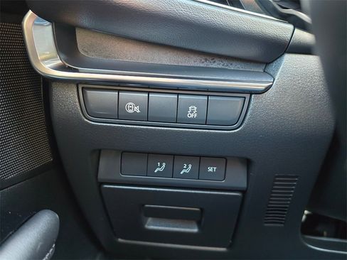 Used 2024 MAZDA MAZDA3 s image 22