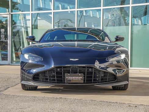 Used 2022 Aston Martin V8 Vantage Coupe image 8