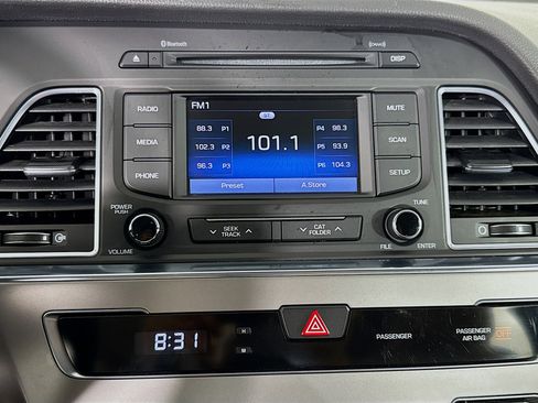 Used 2016 Hyundai Sonata SE image 17