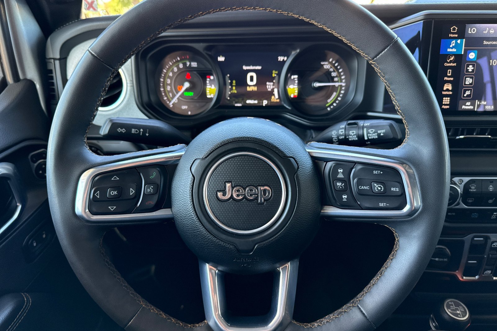 Used 2024 Jeep Wrangler Unlimited Sahara AWD/4WD image 35