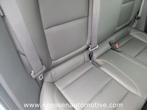 Used 2025 Chevrolet Trax ACTIV w/ Sunroof Package image 12