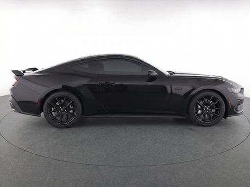 Used 2025 Ford Mustang GT RWD image 2