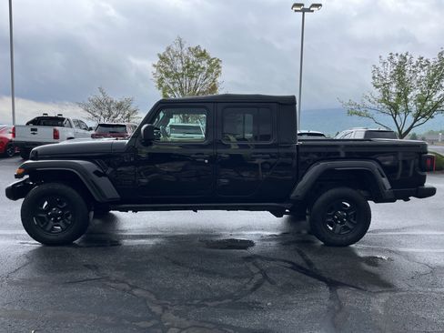 Used 2021 Jeep Gladiator Sport AWD/4WD image 7