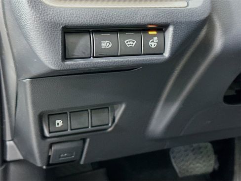 New 2026 Toyota Prius XLE image 10